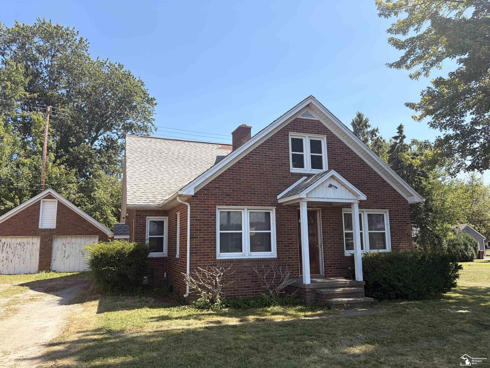 Property Photo:  3758 N Dixie Highway  MI 48162 