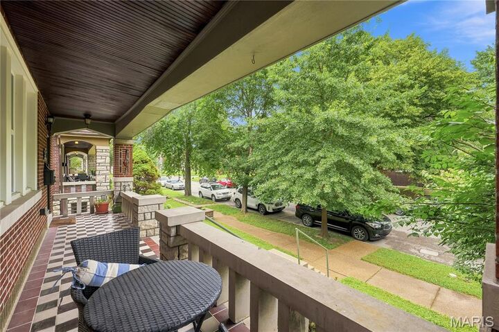 Property Photo:  4556 Shenandoah Avenue  MO 63110 