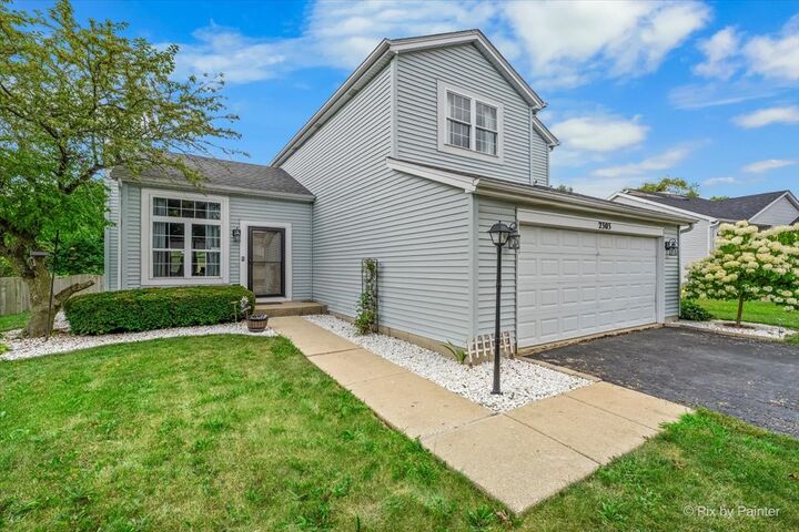 Property Photo:  