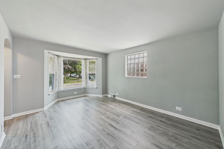 Property Photo:  6103 W 35th Street  IL 60804 