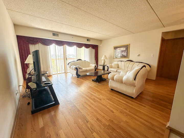 Property Photo: 4700 N Harlem Avenue 306 IL 60706