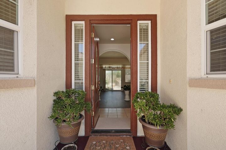 Property Photo: 6259 Riverbank Circle CA 95219