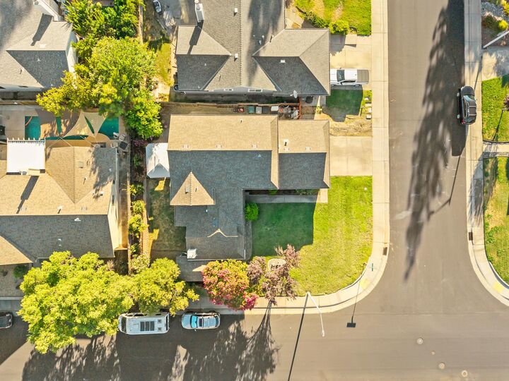 Property Photo:  1030 Betsy Ross Drive  CA 95747 