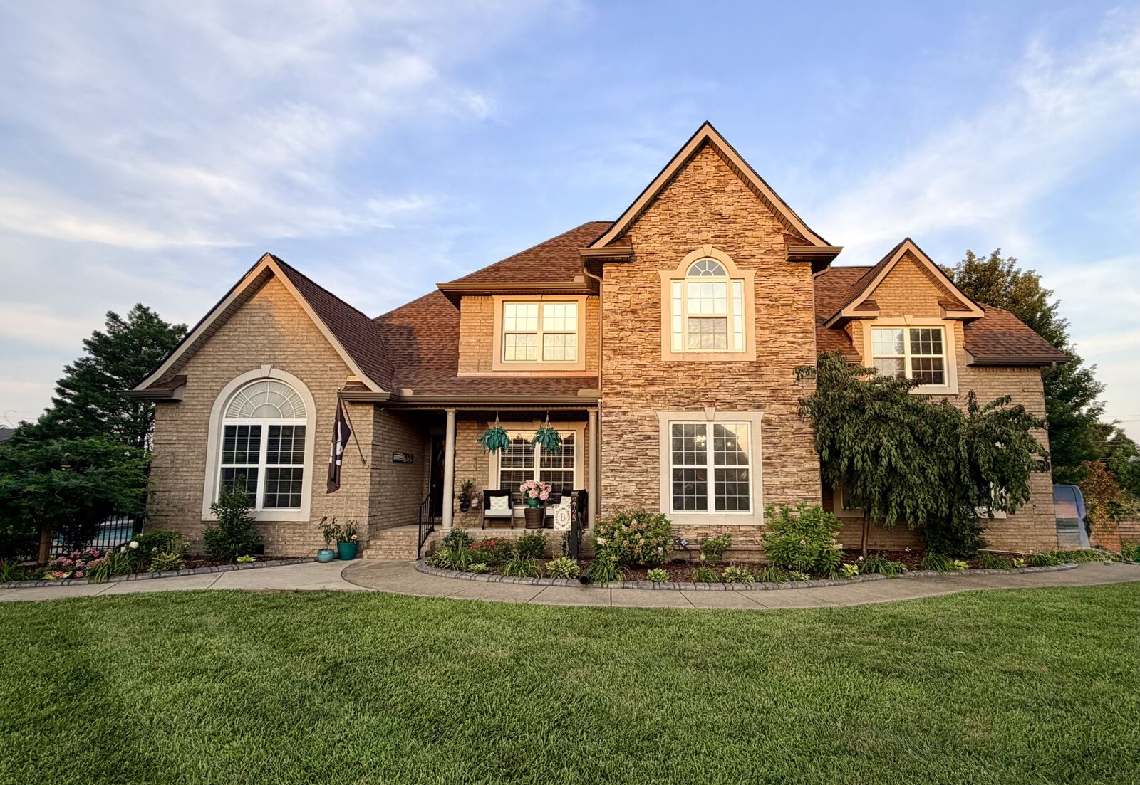 Property Photo: 2725 Aristocrate Dr TN 37128