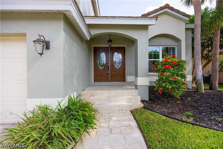 Property Photo:  12960 Eagle Pointe Circle  FL 33913 
