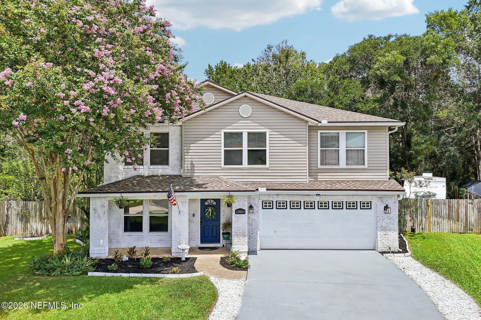 Property Photo: 12450 Heathgate Court FL 32225