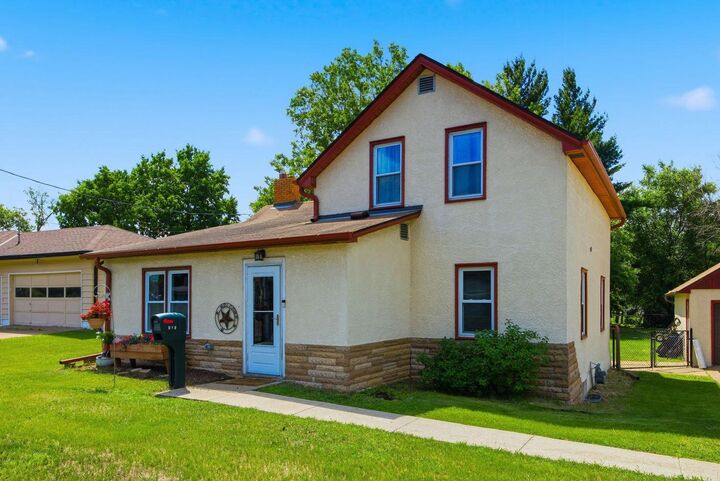 Property Photo: 510 Mississippi Street NE MN 55432