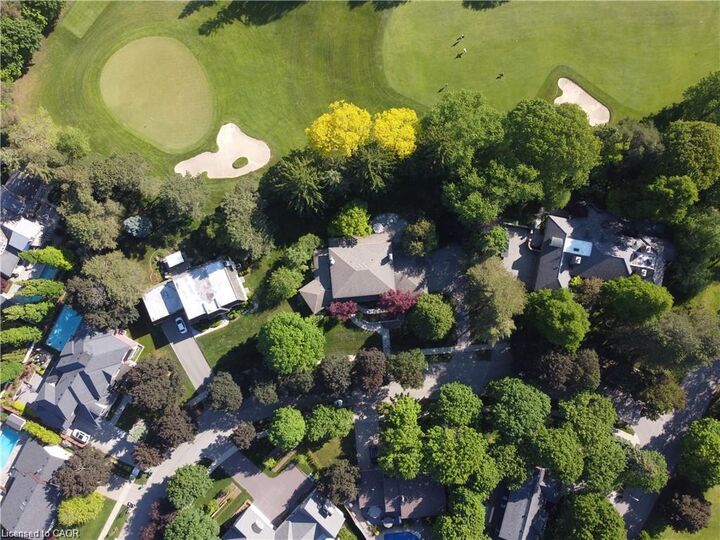 Property Photo:  61 Huntley Crescent  ON N2M 2R4 