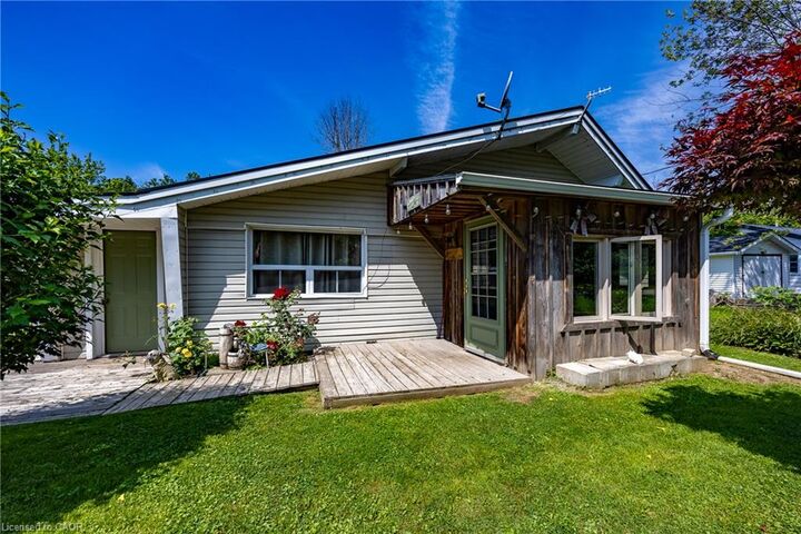 11 Barbara Drive — photo 1