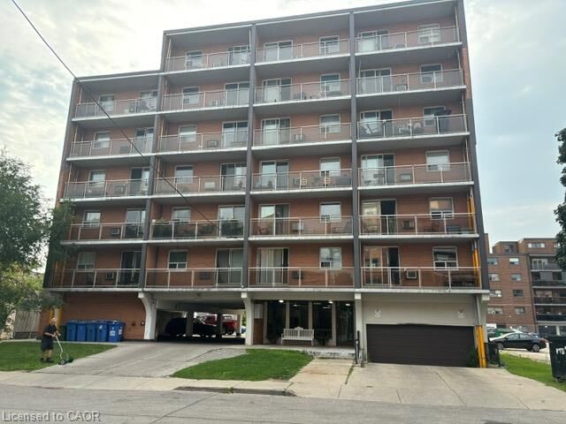 Property Photo:  30 Summit Avenue 604  ON L8V 2R8 