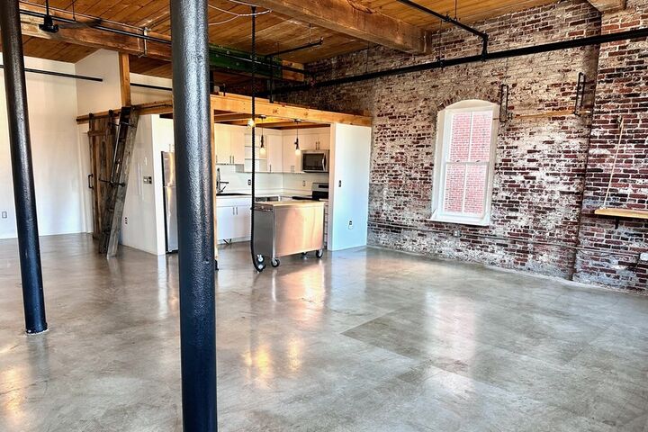 Property Photo: 172 Middle St 311 MA 01852