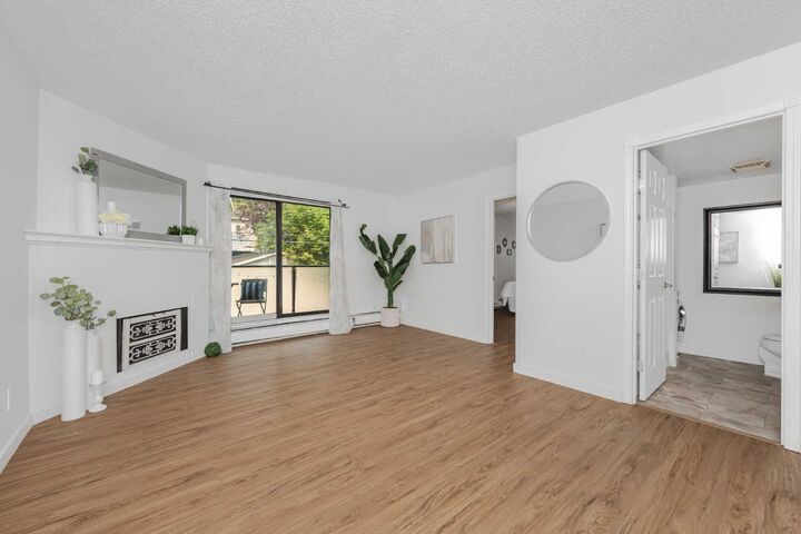 Property Photo: 1821 17A Street SW 204 AB T2T 4R7