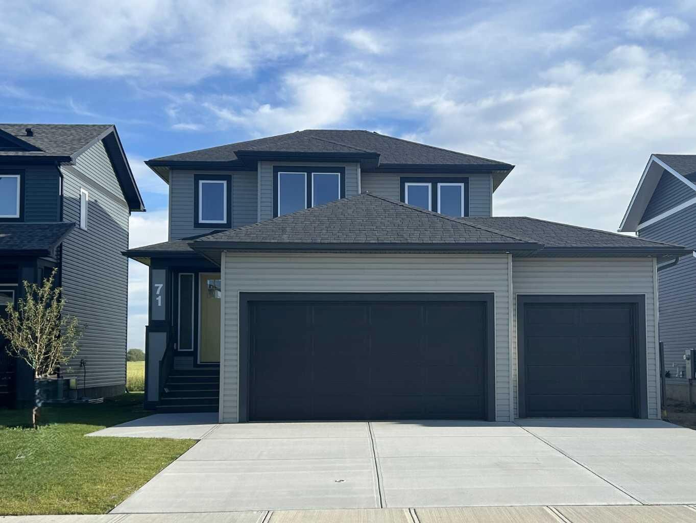 Property Photo: 71 Vincent Crescent AB T4H 0G7