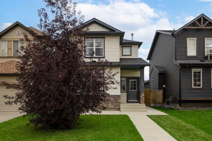 Property Photo:  16 Covebrook Place NE  AB T3K 6J5 