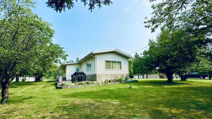 Property Photo: 506, 13441 665A Township AB T0A 2C1