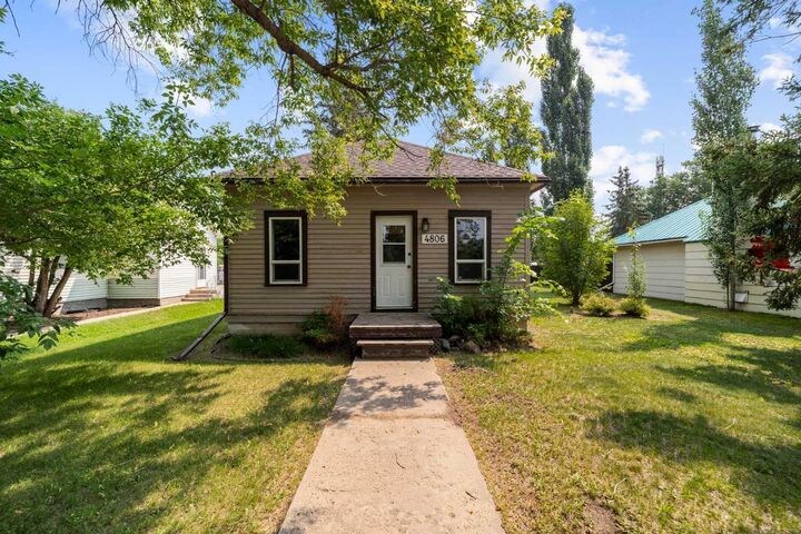 4806 50 Street — photo 1