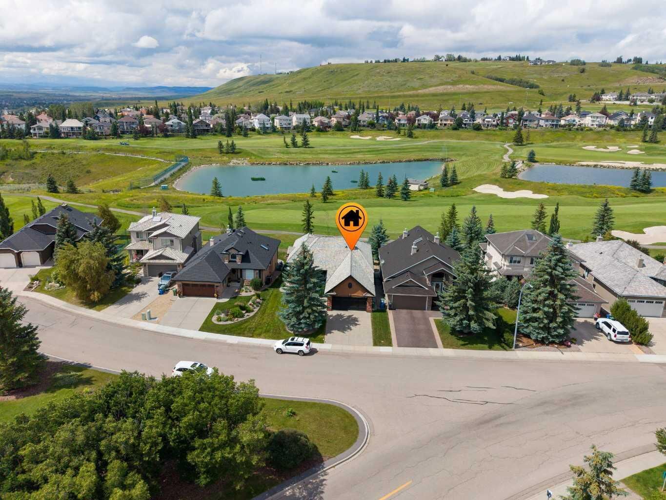 Property Photo:  112 Gleneagles View  AB T4C 1P3 