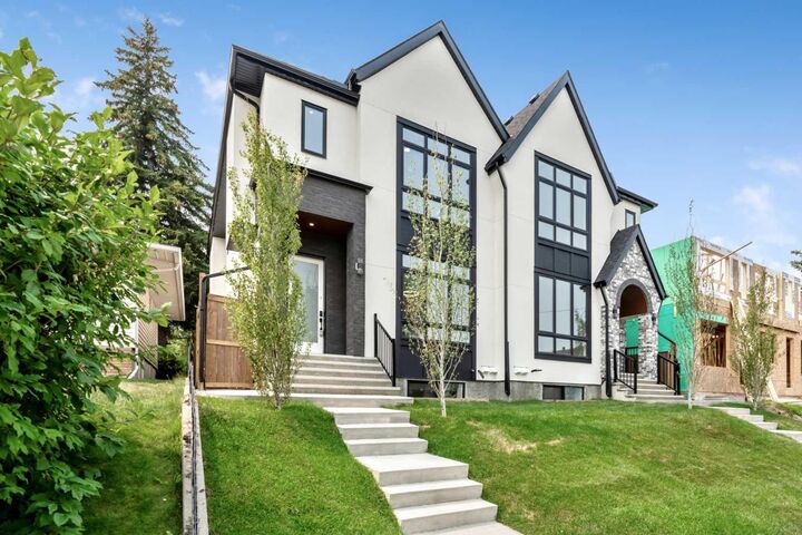 Property Photo: 2431 23 Street NW AB T2M 3Y3