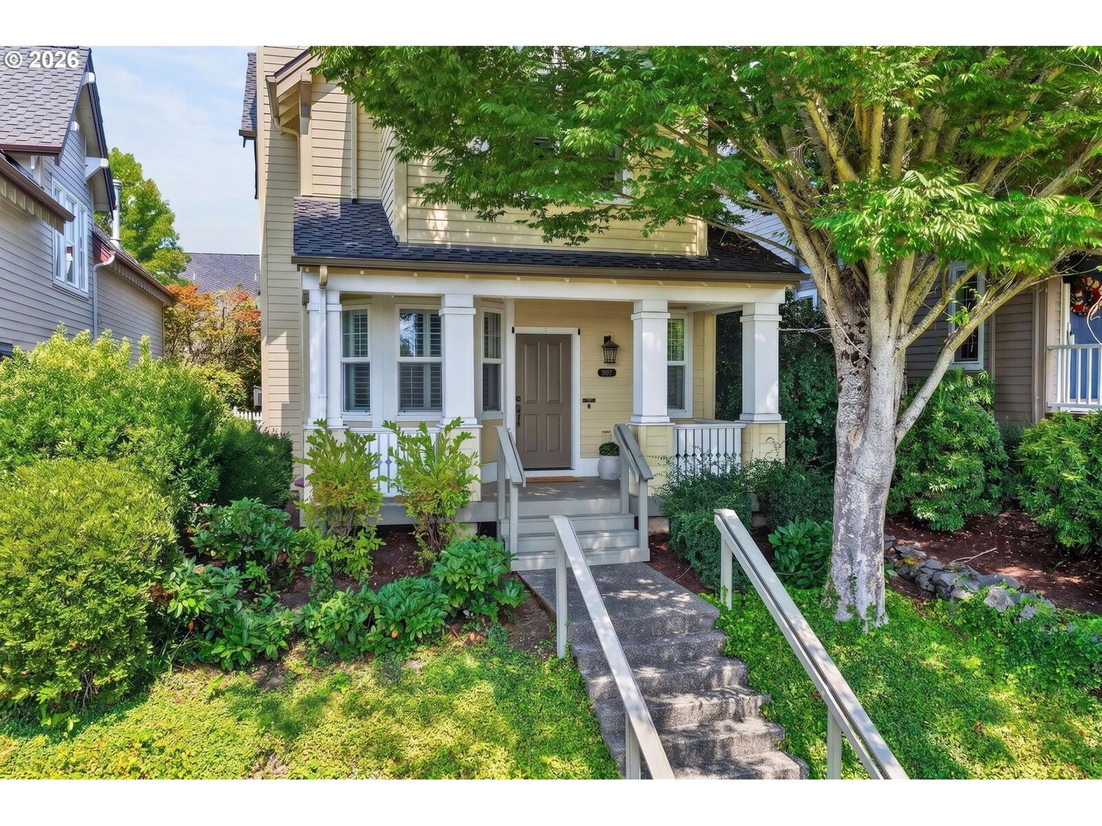 Property Photo:  2527 NW Stimpson Ln  OR 97229 