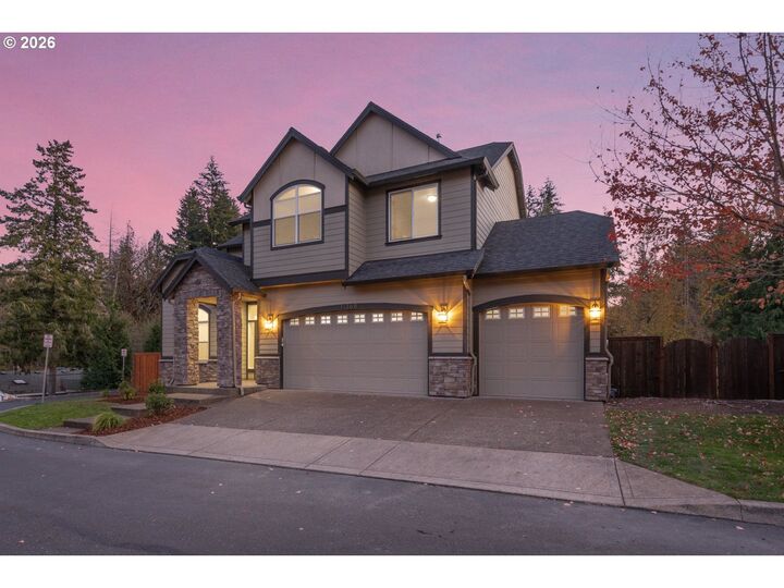 Property Photo: 11368 NW Pumpkin Ct OR 97229