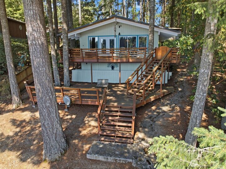 Property Photo:  1907  194th Avenue SW  WA 98349 