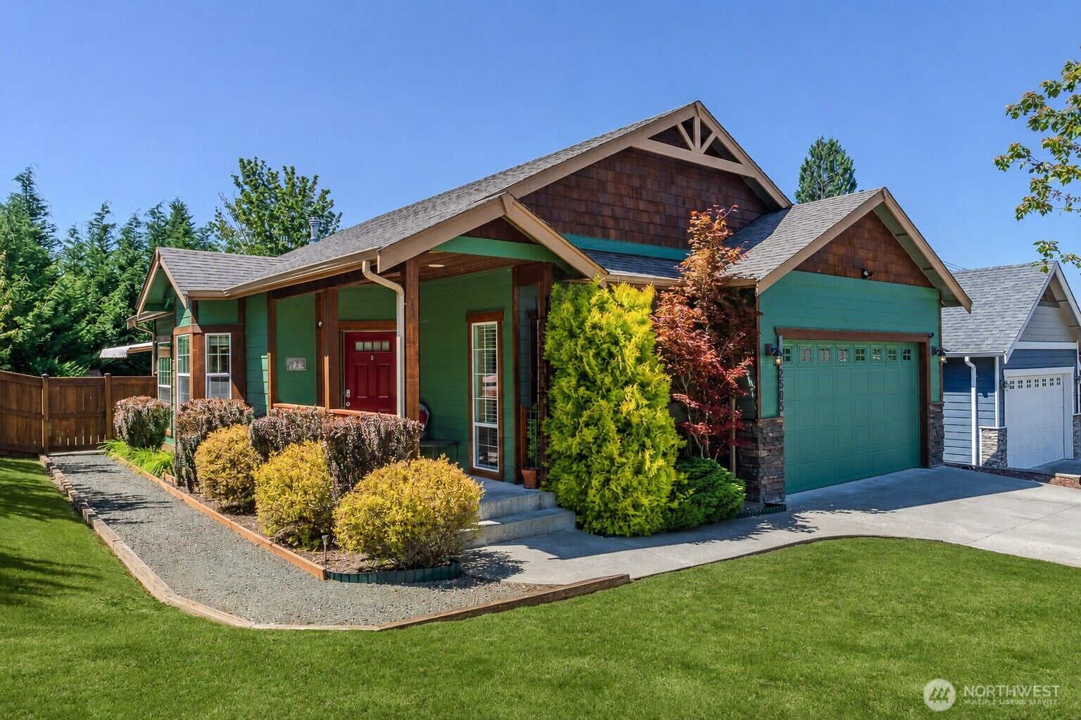 Property Photo:  2505  Elmont Court  WA 98229 