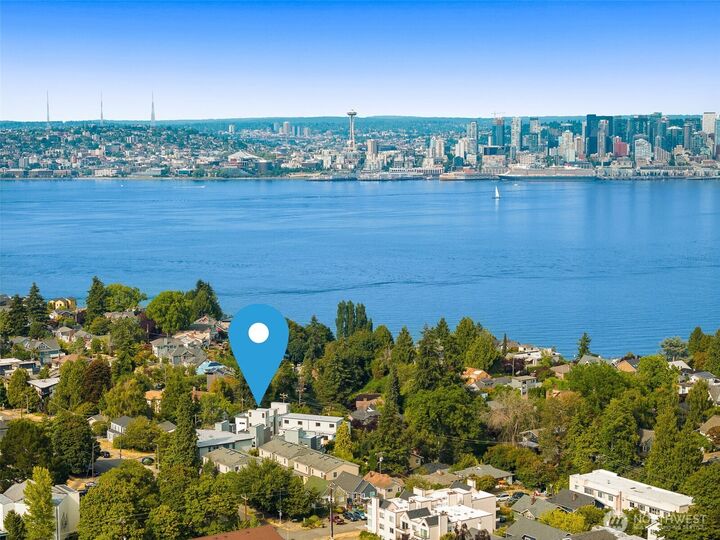 Property Photo: 1912 B Ferry Avenue SW WA 98116