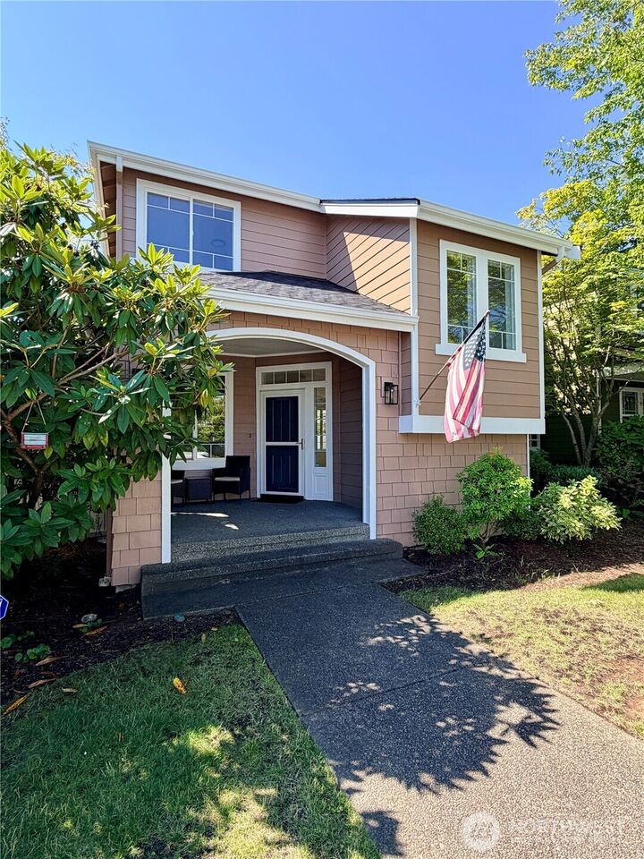 Property Photo:  4611 NE 5th Place  WA 98059 