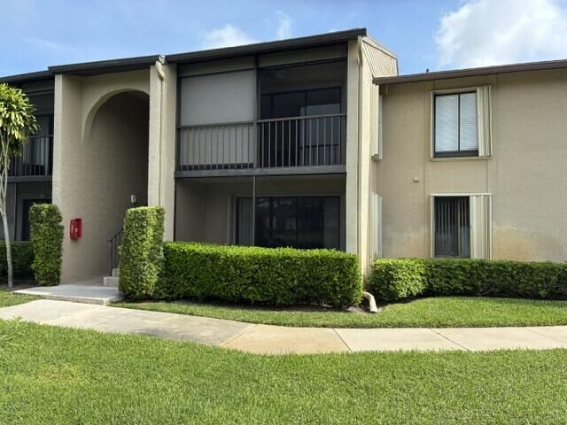Property Photo: 726 Sunny Pine Way B1 FL 33415