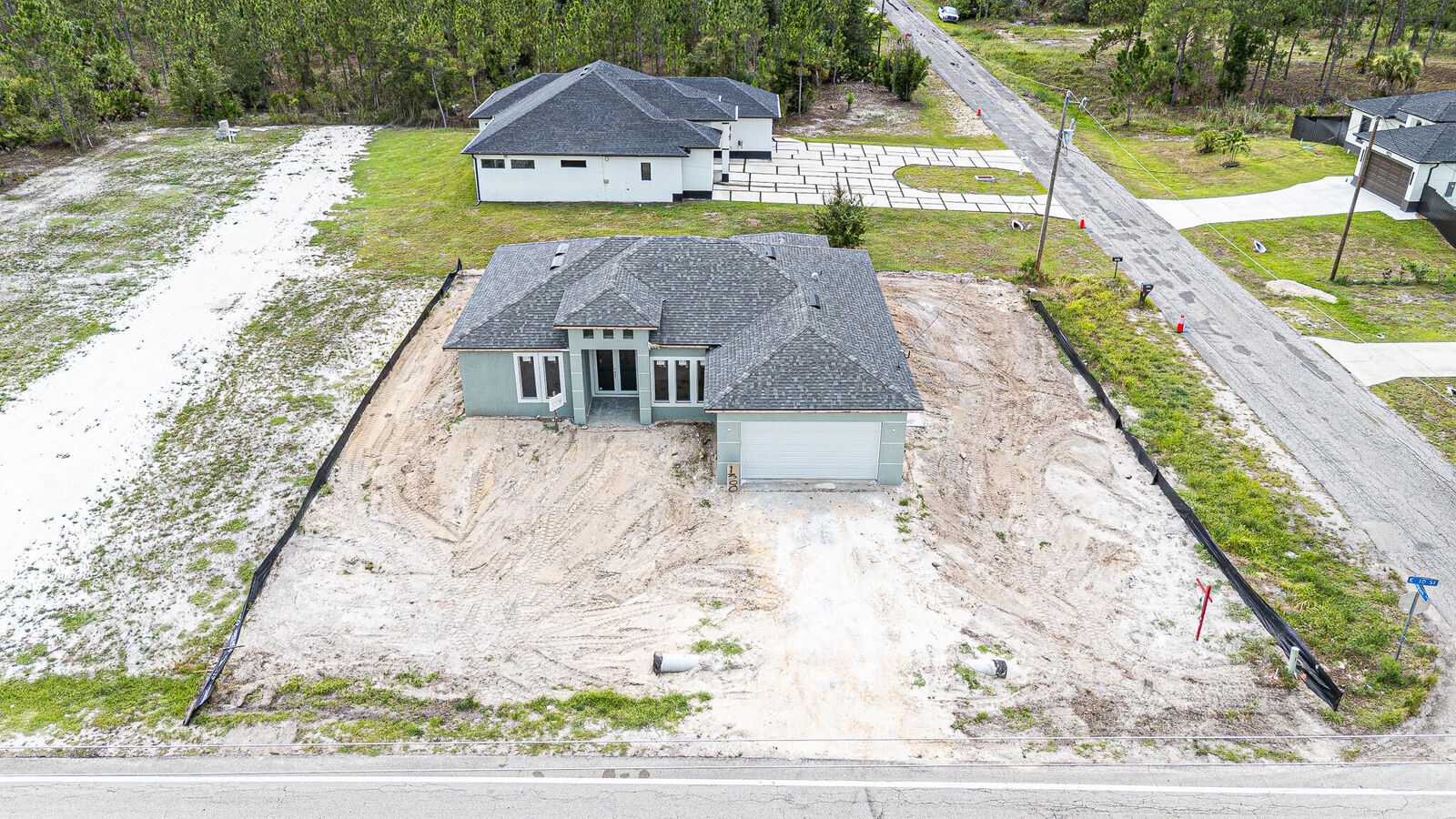 Property Photo:  1300 E 10th Street  FL 33972 