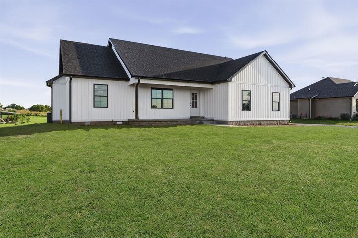 Property Photo:  2503 Noah Bledsoe Road  KY 42171 