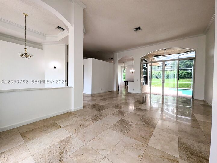 Property Photo: 3937 Nighthawk Dr FL 33331