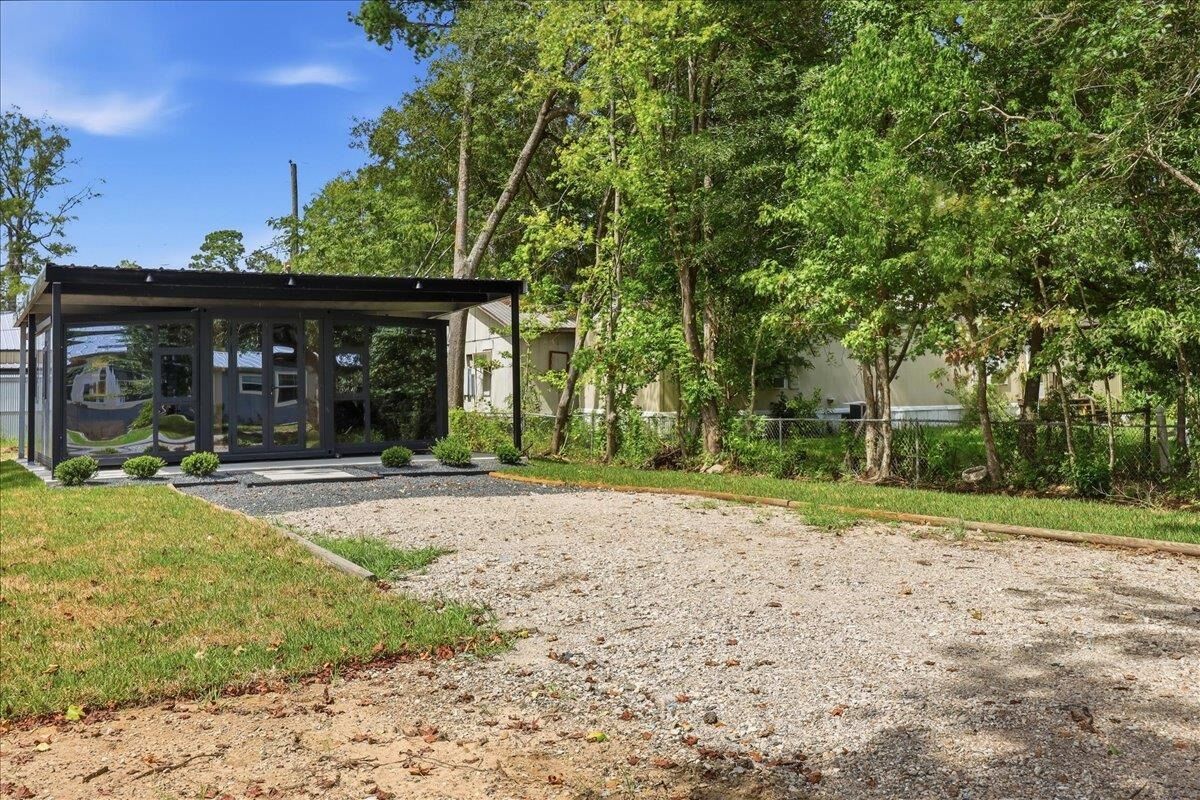 Property Photo:  8947 Dogwood Drive  TX 77657 