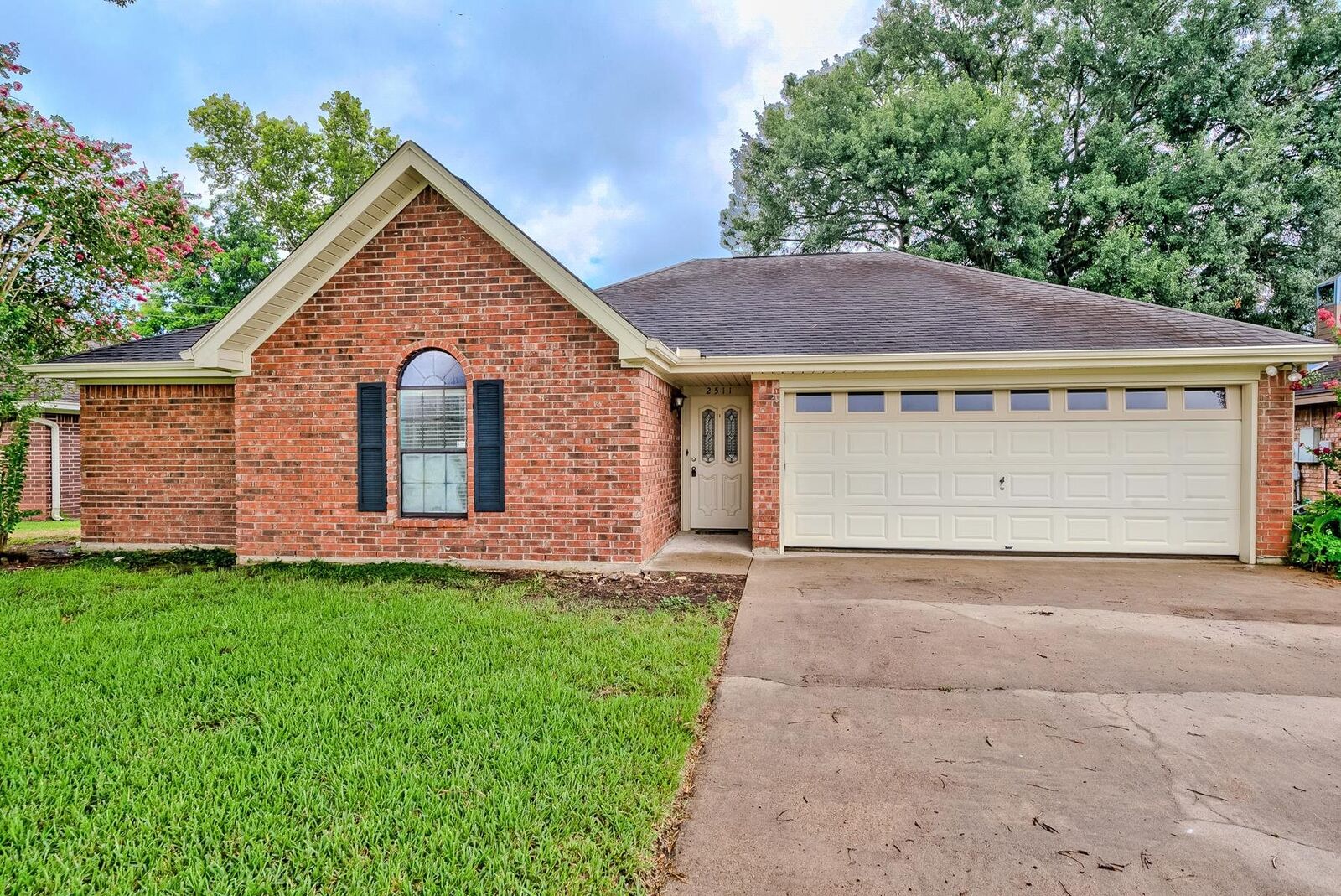 Property Photo:  2511 Nashville  TX 77627 