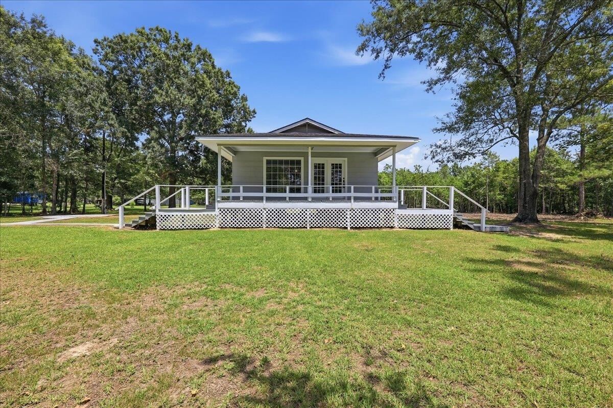 Property Photo: 6918 S Bilbo Rd TX 77632