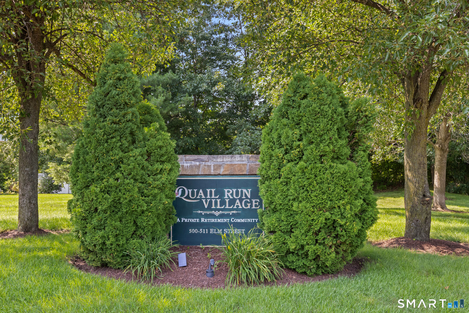 Property Photo:  500 Elm Street 14-5  CT 06473 