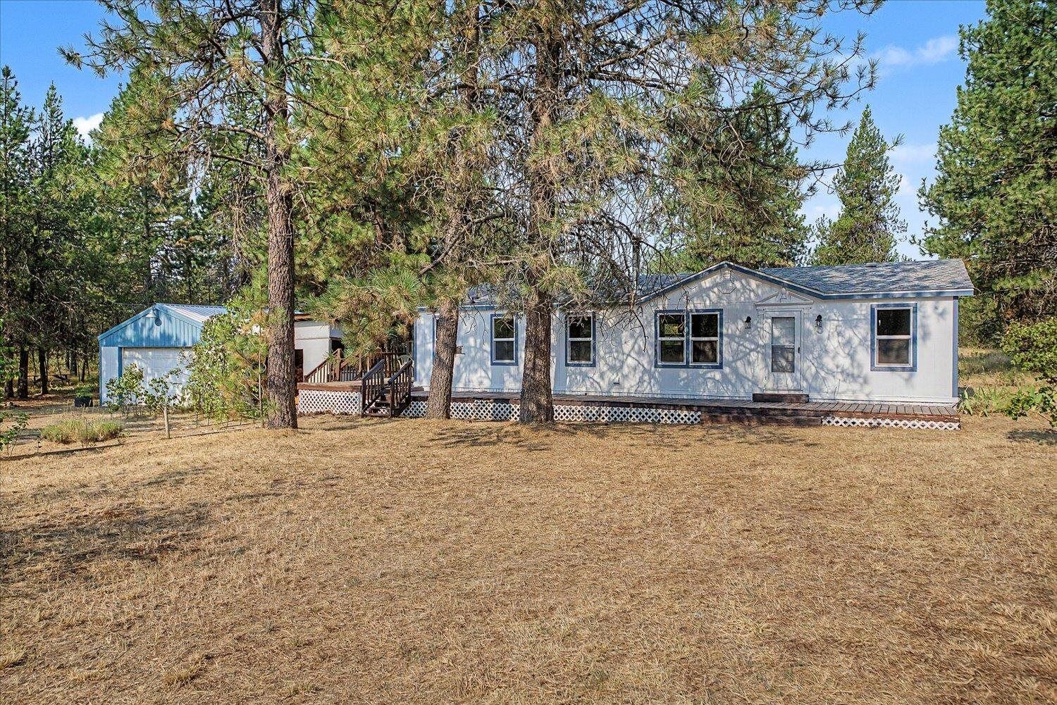Property Photo: 5101 E Elk To Highway Rd WA 99009