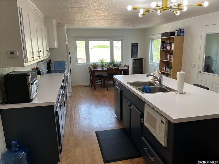 Property Photo:  6 A Avenue  SK S0H 4K0 