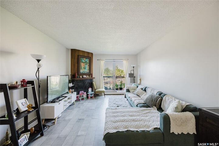 Property Photo:  802A Kingsmere Boulevard 306  SK S7J 4B7 