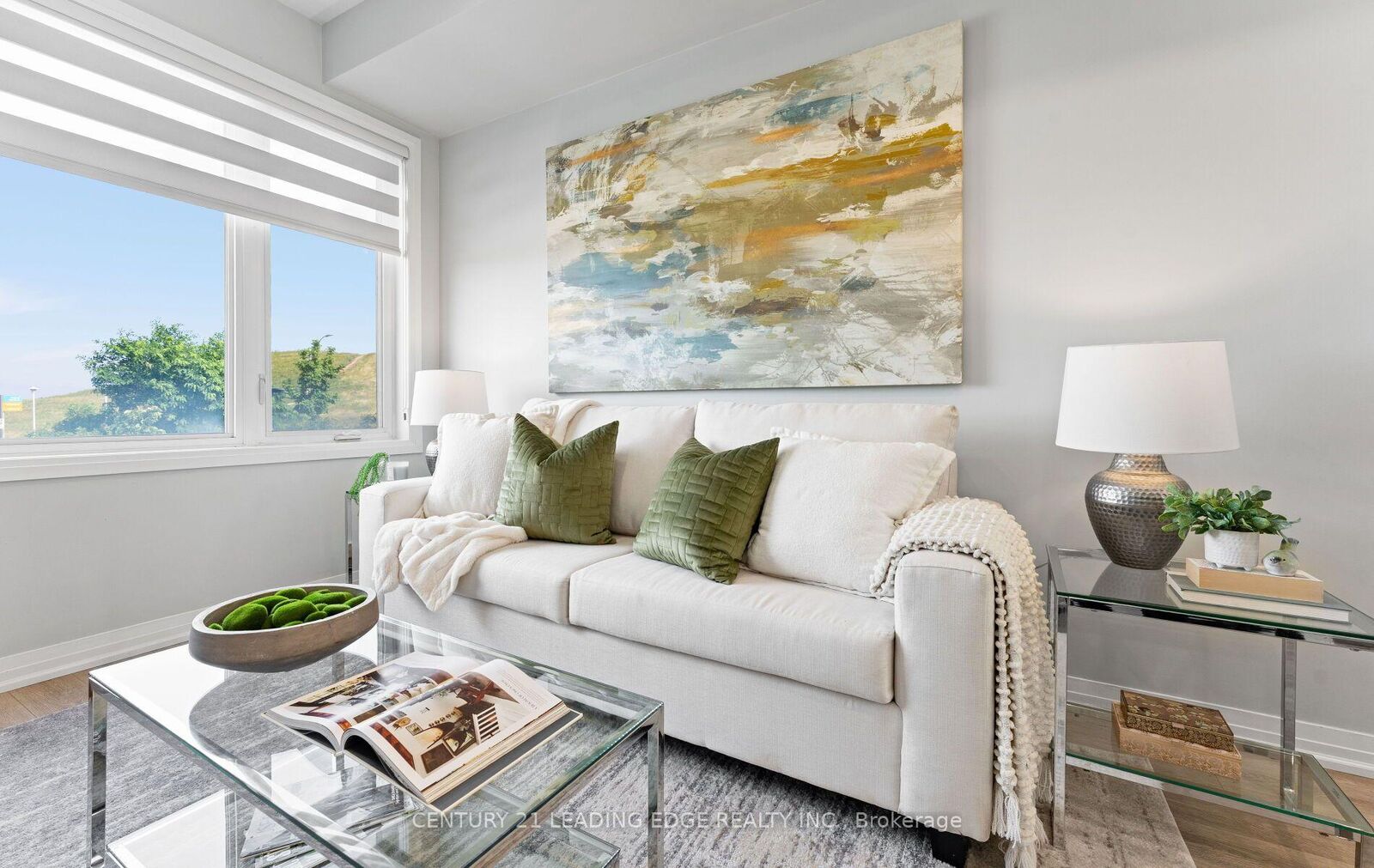 Property Photo:  265 Downsview Park Boulevard  ON M3K 0B6 