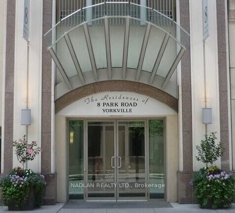 Property Photo:  8 Park Road 1603  ON M4W 3S5 