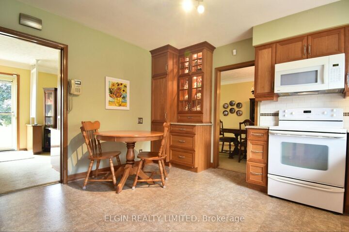 Property Photo:  18 Pullen Avenue  ON N5R 4T4 