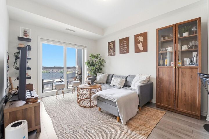 Property Photo:  200 Lagerfield Drive 604  ON L7A 5G5 