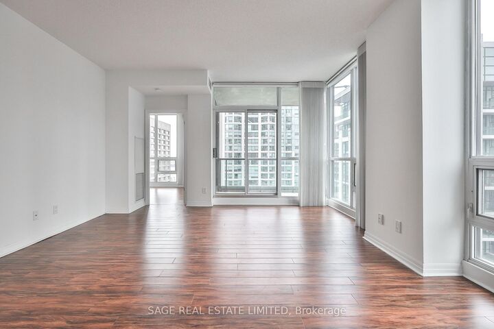 Property Photo:  16 Yonge Street 2711  ON M5E 2A1 