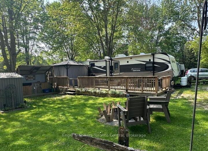 Property Photo: 7489 Sideroad 5 E N/A S4 ON N0G 2L0