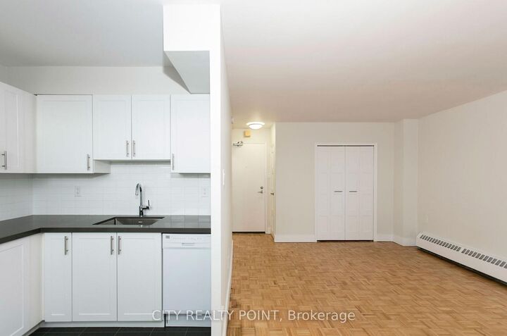 Property Photo:  485 Huron Street 305  ON M5R 2R5 