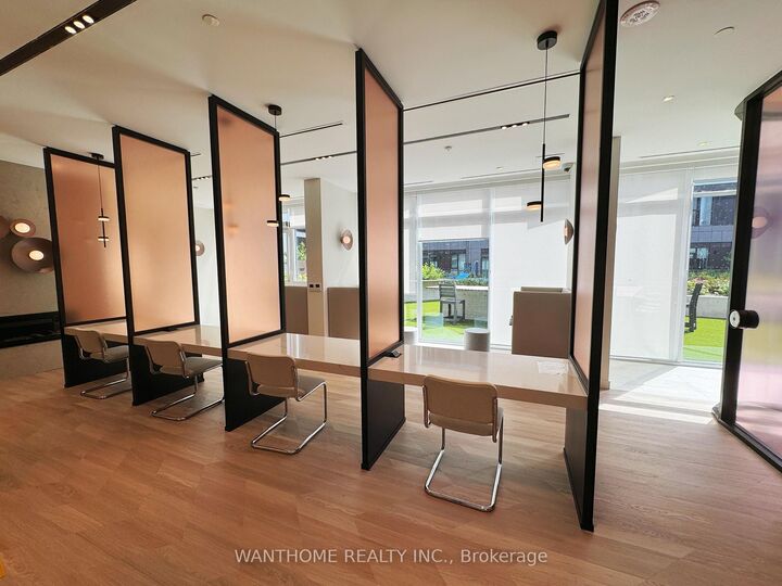 Property Photo:  10 Oak Street E 1602  ON M5A 0Z1 