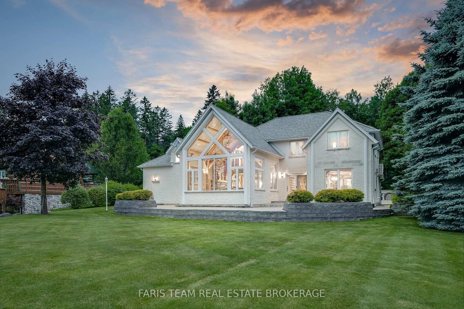 Property Photo:  187 Champlain Road  ON L9M 1S2 