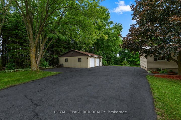 Property Photo:  393519 County Road 12 N/A  ON L9W 0N1 