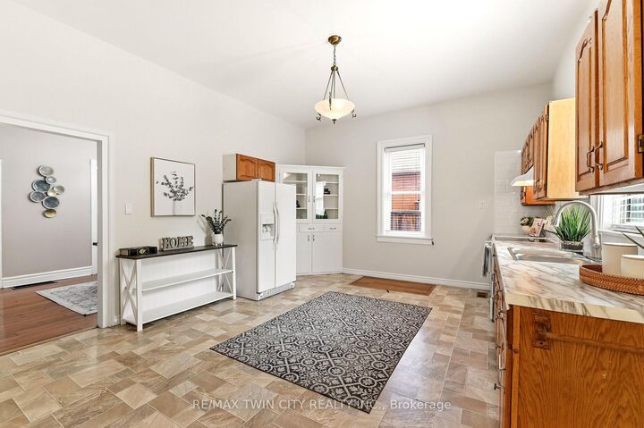 Property Photo:  277 Main Street  ON N4B 2M6 